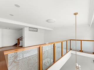 The Peak - Watford Villa 16
