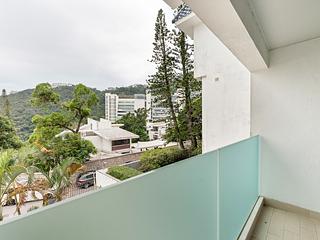 The Peak - Watford Villa 19