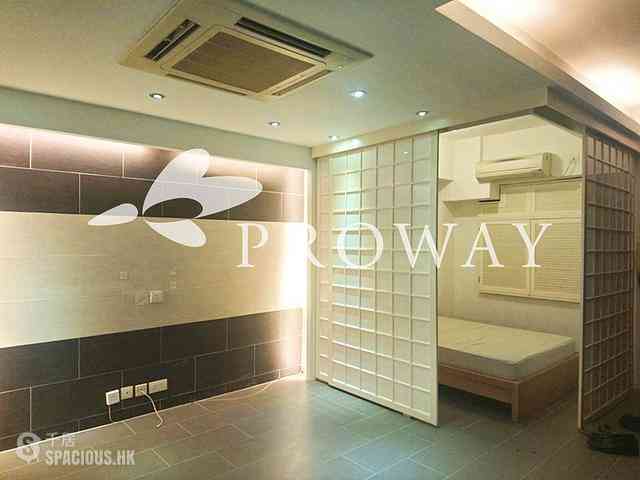 Happy Valley - Winner House 03