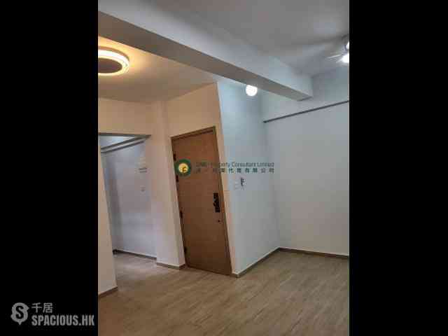 Sai Ying Pun - Tone Hing Building 01