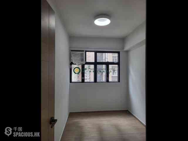 Sai Ying Pun - Tone Hing Building 06