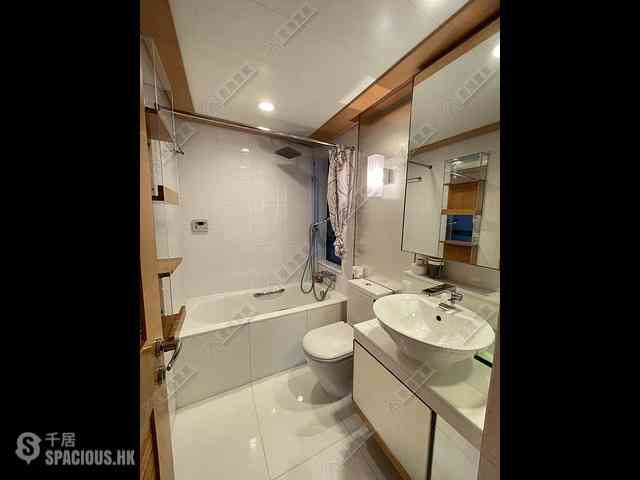 Tai Kok Tsui - The Long Beach Tower 2 07