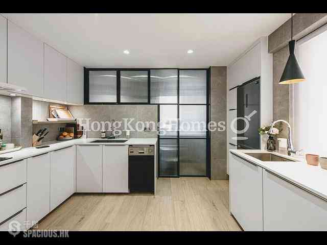 Yau Ma Tei - Wylie Court 10