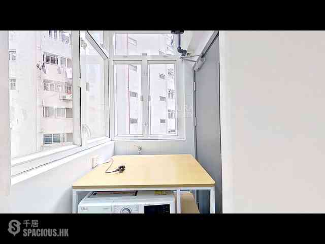 Causeway Bay - Hon Man Mansion 11