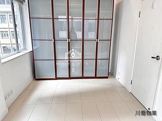 Sheung Wan - 219, Queen's Road Central 04