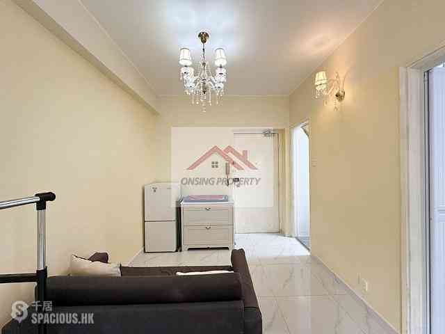Wan Chai - Vincent Mansion 02