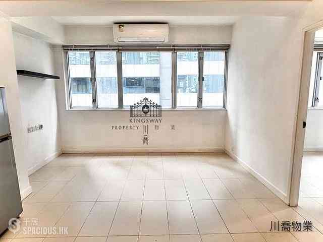 Sheung Wan - 219, Queen's Road Central 01