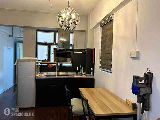 Sheung Wan - Kam Fai House 01