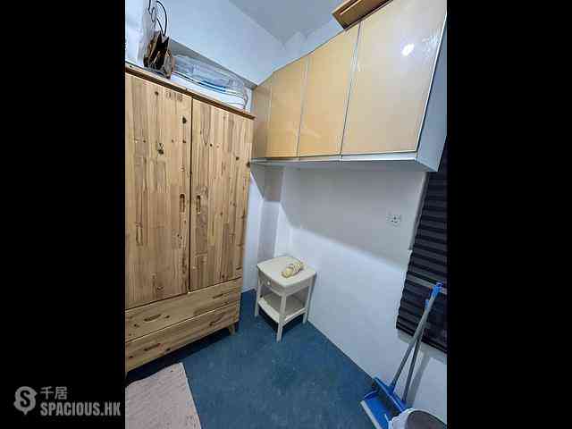 Sheung Wan - Kam Fai House 06