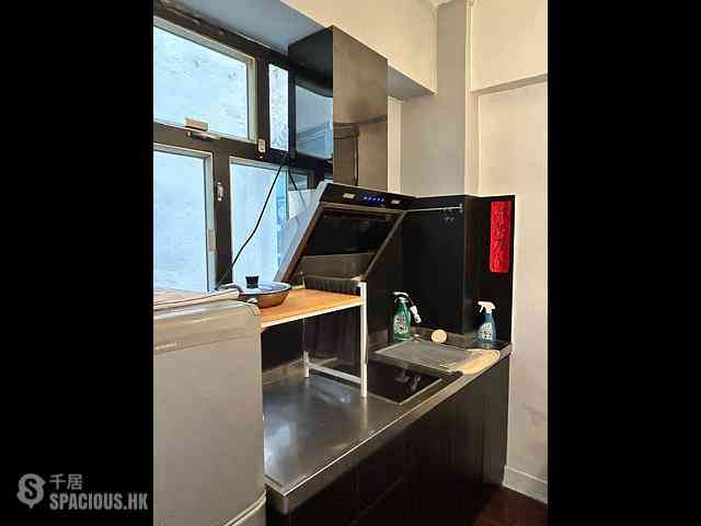 Sheung Wan - Kam Fai House 07