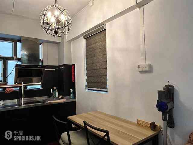 Sheung Wan - Kam Fai House 08