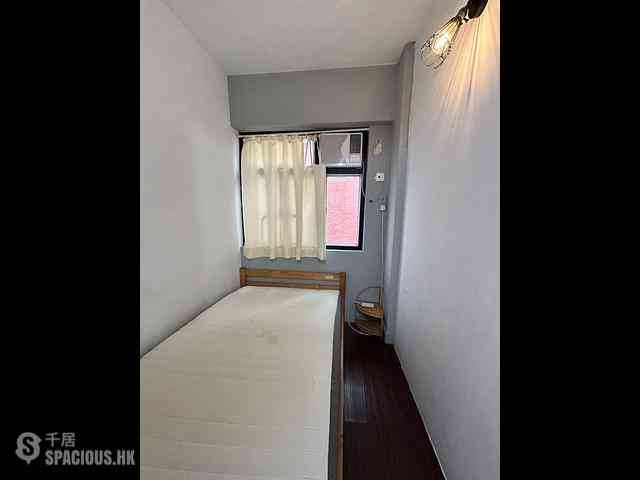 Sheung Wan - Kam Fai House 12