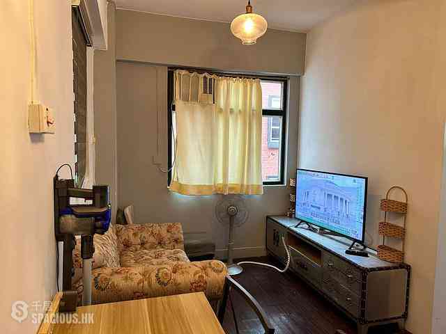 Sheung Wan - Kam Fai House 15