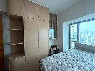 West Kowloon - Sorrento Phase 1 Block 3 09