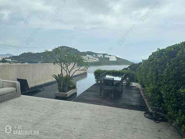 Chung Hom Kok - Scape 01