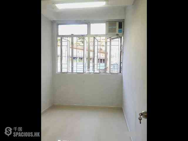 Wan Chai - 40-42, Cross Street 03