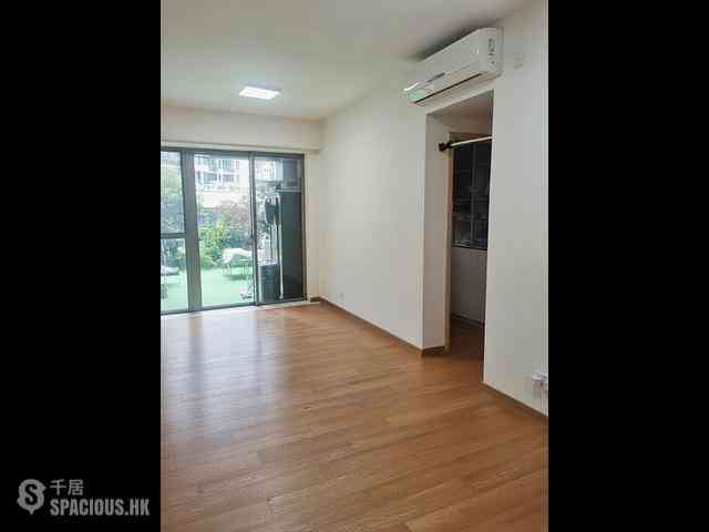 Tseung Kwan O - The Papillons Block 5 03