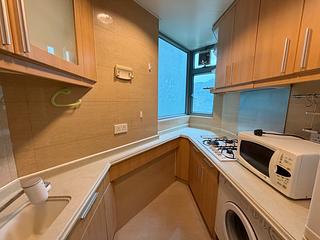 Tung Chung - Caribbean Coast Phase 1 Monterey Cove Tower 3 09