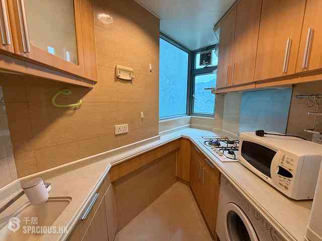 Tung Chung - Caribbean Coast Phase 1 Monterey Cove Tower 3 09