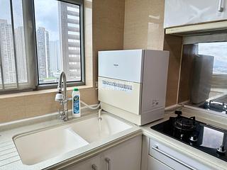 Tung Chung - Caribbean Coast Phase 2 Albany Cove 05