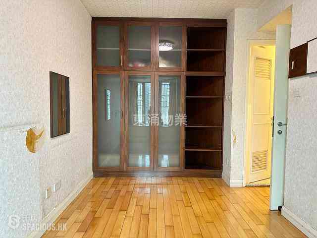 Tung Chung - Caribbean Coast Phase 2 Albany Cove 20