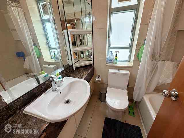 Tung Chung - Seaview Crescent 03