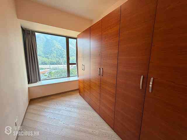 Tung Chung - The Visionary 15