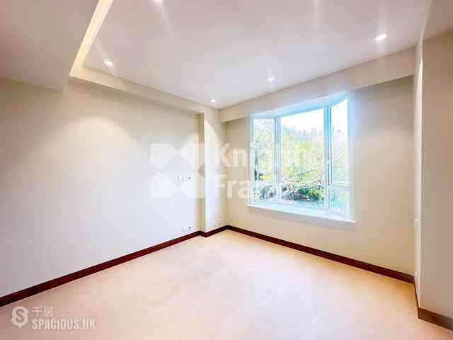 Chung Hom Kok - Hillgrove 14