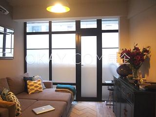 Central - 41-43, Gough Street 02