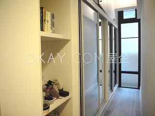 Central - 41-43, Gough Street 06