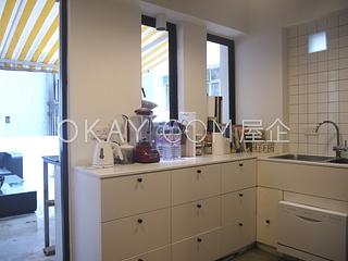 Central - 41-43, Gough Street 08