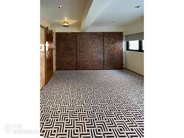Shek Tong Tsui - Goa Building 04