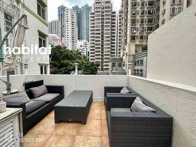 Poho - 204, Hollywood Road 01