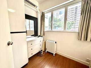 Poho - 204, Hollywood Road 07