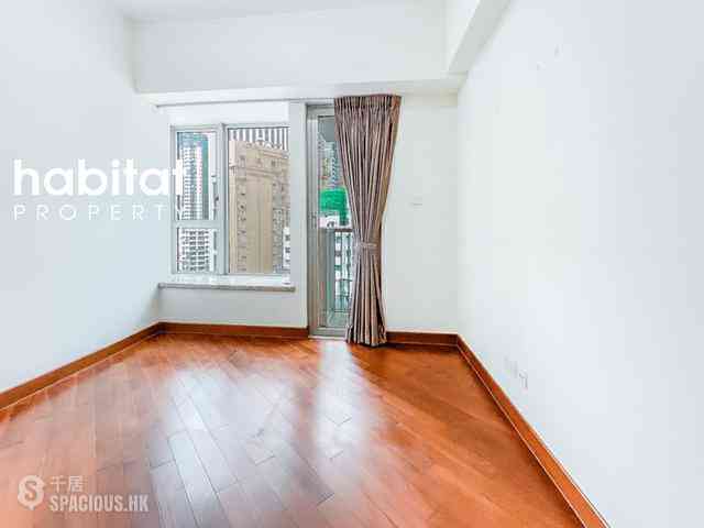 Wan Chai - The Avenue Phase 1 09