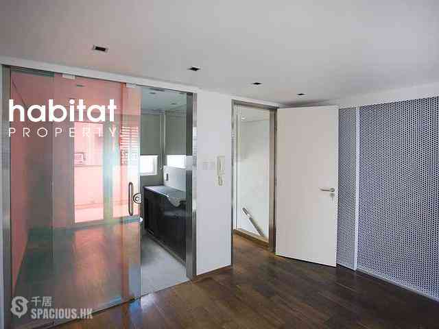 Poho - 47, Square Street 02