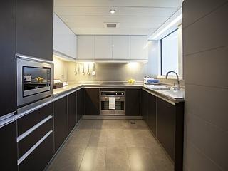 Admiralty - Conrad Hong Kong 03