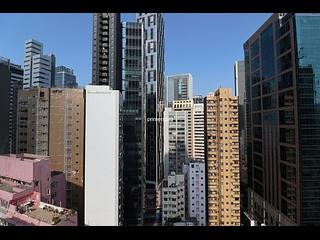 Wan Chai - Man On House 09