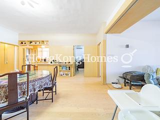 Happy Valley - Sanitarian Apartments 04