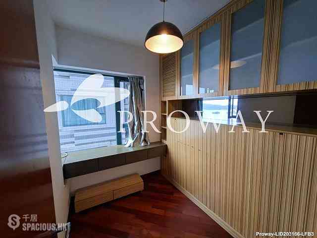 Tai Kok Tsui - The Long Beach Tower 8 06