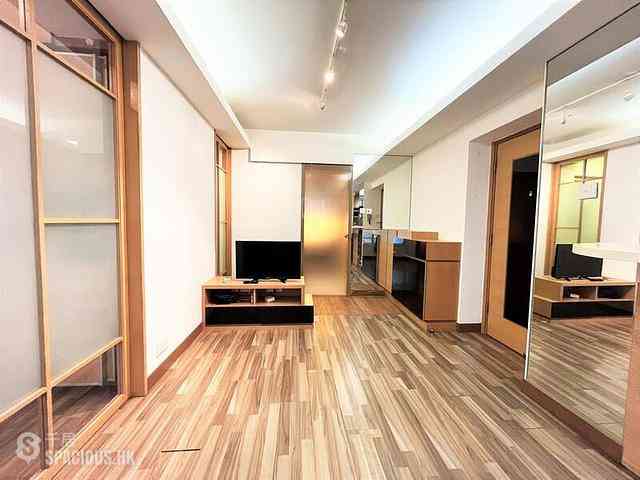 Sheung Wan - Hongway Garden Block A 01