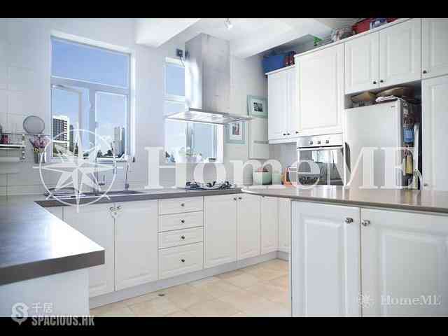 Pok Fu Lam - Four Winds Apartment 09