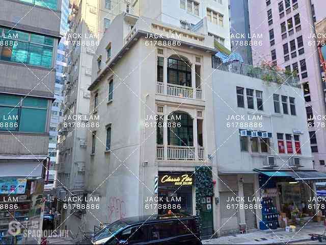 Central - 99F, Wellington Street 01