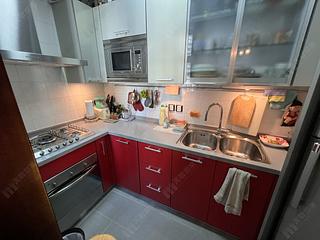 Mid Levels Central - Goldwin Heights 03