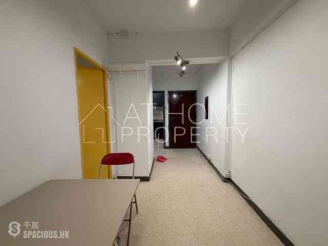 Wan Chai - Cheong Ip Building 02