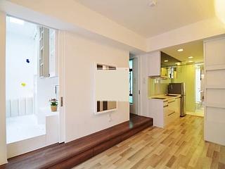 Mid Levels Central - Good View Court 06