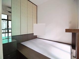 Mid Levels Central - Good View Court 08
