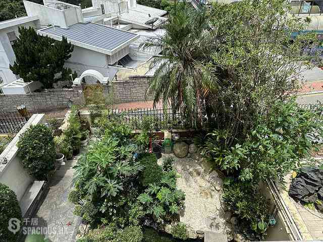 The Peak - Peak Villas 02