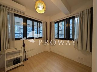 Sai Ying Pun - Tin Hing Building 04