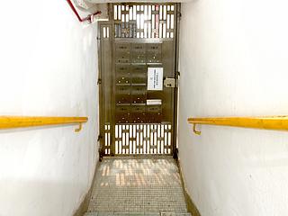 Wan Chai - 40-42, Cross Street 21